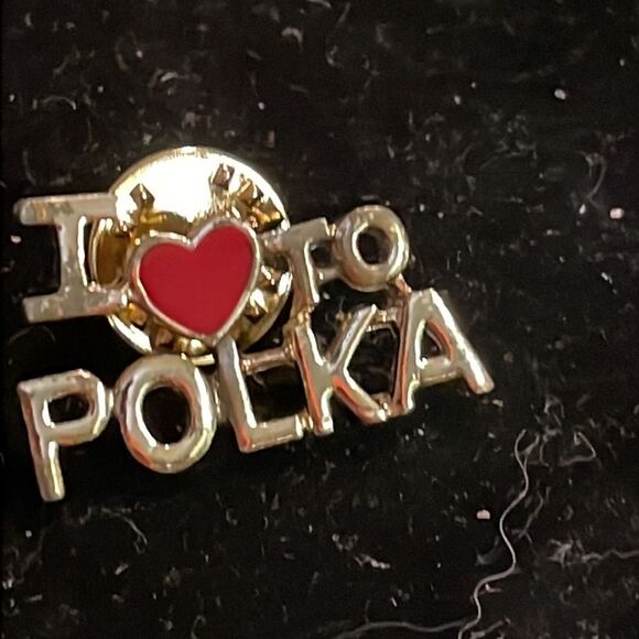 Vintage-1970s-gold tone & red enamel “I love to Polka” hat/lapel pin/tie tack - Picture 7 of 11